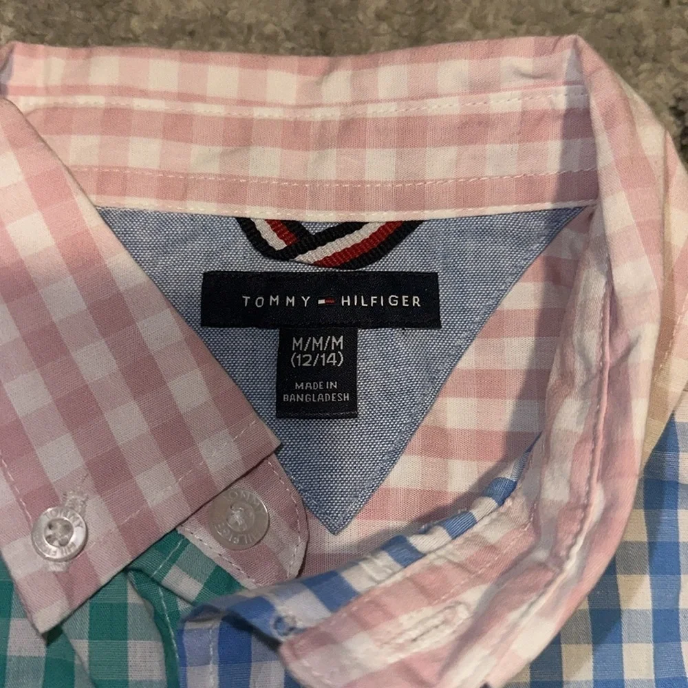Tommy Hilfiger Boy's Colorblock Plaid Buttondown Shirt size M 12/14 NWT‎